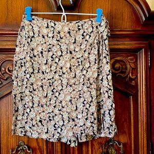 NWT Worthington shorts looks like a skirt